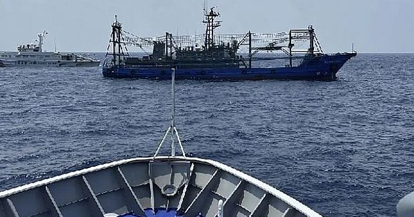 Filipinas acusam navios chineses de manobras ‘perigosas’ no mar do Sul da China