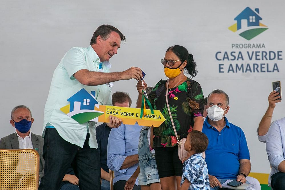 No Benedito Bentes, Bolsonaro entrega 500 unidades do Casa Verde e Amarela  - TNH1