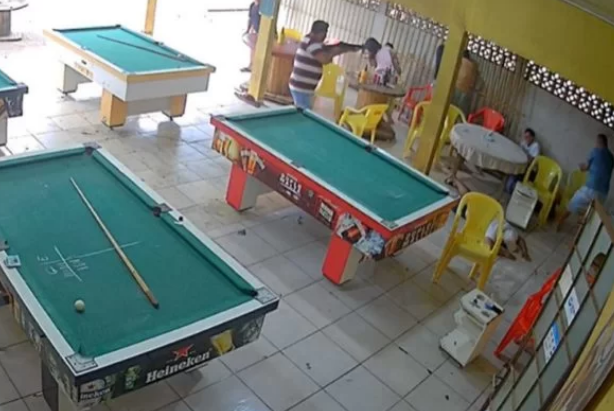 Vídeos mostram movimentação em bar de MT antes de dupla matar seis pessoas  por perder jogo, Mato Grosso