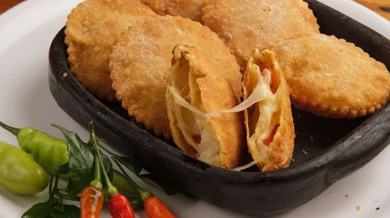 Imagem Tem pizza frita e muito mais