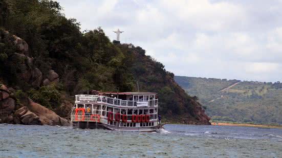 Imagem Navegar pelo Velho Chico é preciso