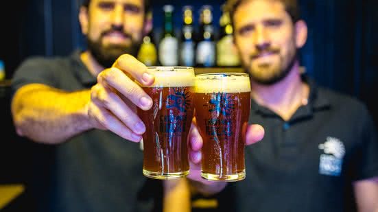 Imagem Irmãos Leal, meninos de ouro