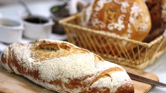 Imagem Pão artesanal à mesa