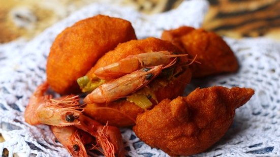 Imagem Com saudade do acarajé da Mãe Neide, né minha filha?