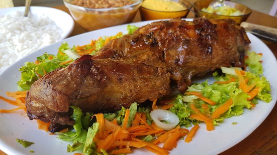 Imagem Confraternização no quintal do Clóvis