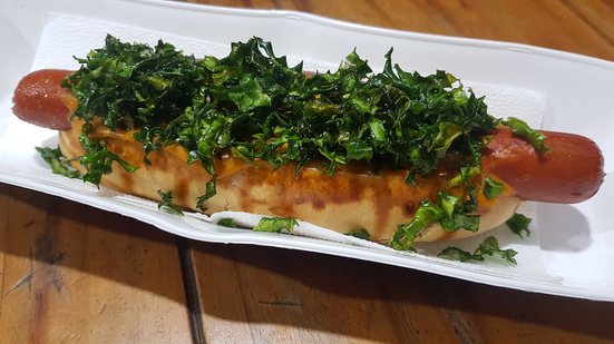 Imagem Dog com crispy de couve