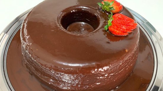 Imagem Bolo de chocolate pra adoçar a Páscoa