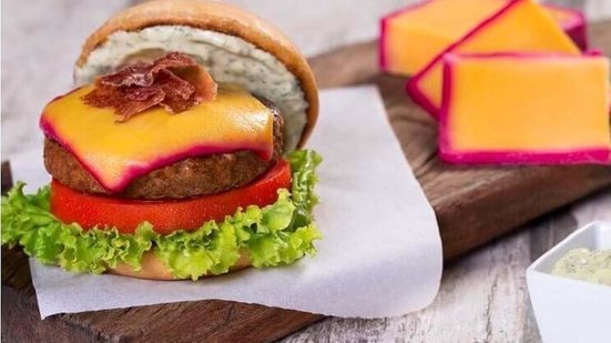 Imagem Hambúrguer em homenagem a seu Moacir