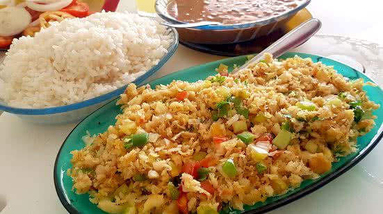 Imagem No Bar do Camarão, a fama é do bacalhau