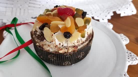 Imagem Bolo de ameixa também no Natal