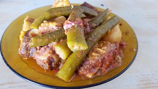 Imagem Maravilha: costela de boi com quiabo do Lula