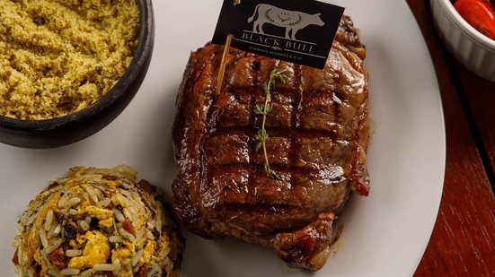 Imagem Churrasco em casa é o campeão de março