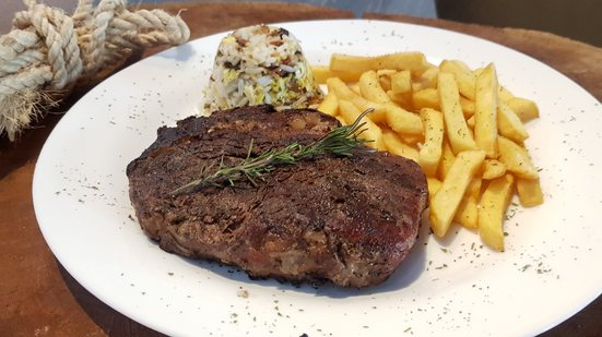 Imagem Tem executivo de ancho com biro biro