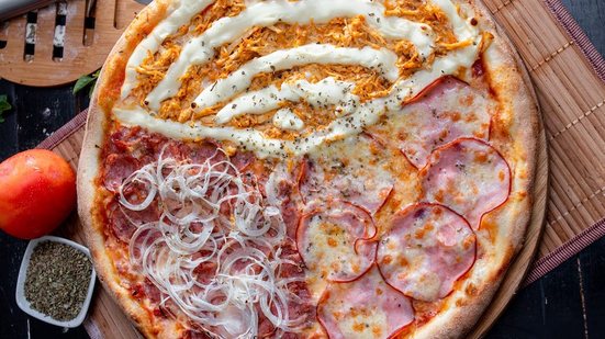 Imagem Pizza de três sabores