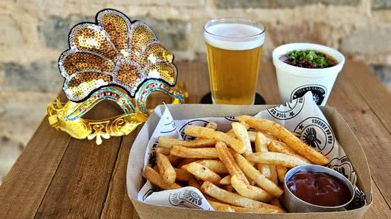 Imagem Calango na festa carnavalesca 