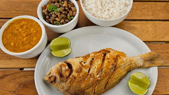 Imagem No Bar do Cação, o peixe carapeba é o rei