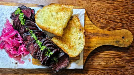 Imagem Língua da Nide no Nômades Festival