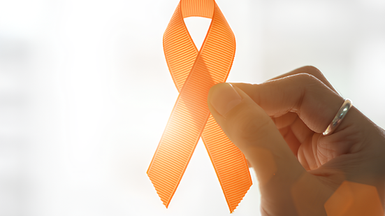 A campanha Dezembro Laranja chama a atenção para o câncer de pele - Freepik