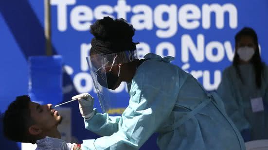 Cinco anos depois, Covid continua perigosa para vulneráveis e não vacinados - Marcelo Camargo / Agência Brasil