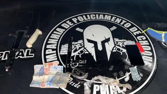 Companhia de Choque da PM flagra dupla com drogas e simulacro em Maceió - Foto: Ascom PM