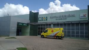 Homem é socorrido para hospital em Arapiraca após sofrer tentativa de latrocínio - José Gabriel / Sesau