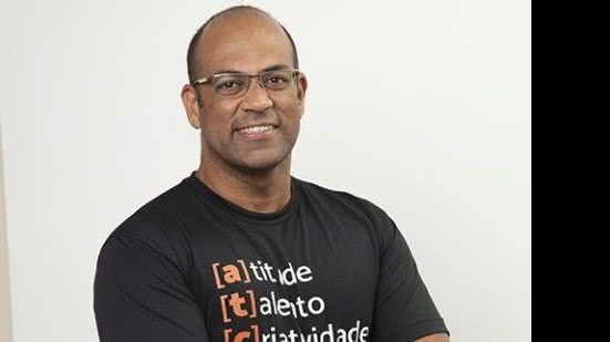 Imagem Luciano Quirino, da Agência Artecetera, faz idade nova