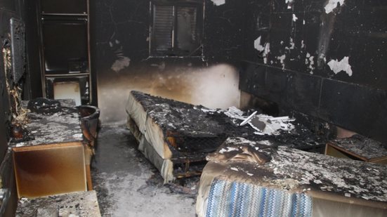 Imagem Polícia Científica faz exames para descobrir causas do incêndio em hotel na Pajuçara