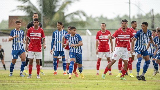 Crédito: Allan Max / CSA