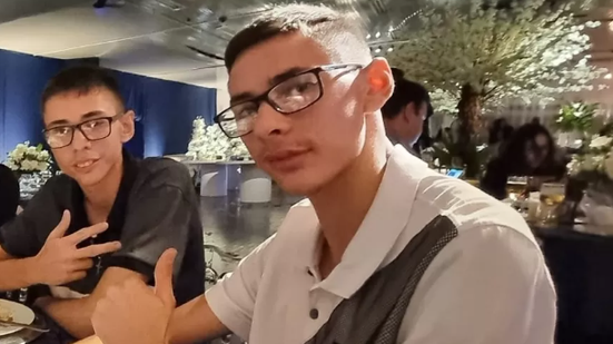 Os jovens estavam com mais dois amigos no lago. - Foto: Reprodução