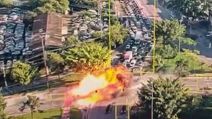 Queda de avião deixou um rastro de fogo - Foto: Reprodução