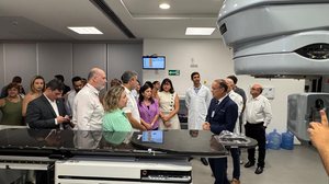 Imagem Investimento de R$ 6 milhões garantidos por Arthur Lira zera fila de radioterapias no HU