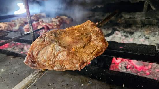 Imagem Cupim no bafo: sabor e superação na Cidade Universitária