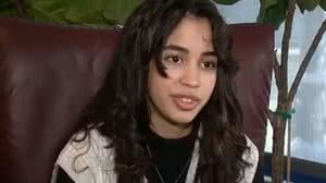 Aleysha Ortiz diz ter concluído o ensino médio nos EUA 'analfabeta' - Reprodução/YouTube