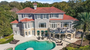 Mansão em Orlando que pertencia ao ex-jogador Kaká foi adquirida pelo ex-candidato à Prefeitura de São Paulo Pablo Marçal - Foto: Divulgação/Realtor.com