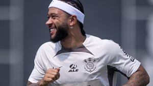 Busca online na madruga: diretor revela como Corinthians 'achou' Memphis - Rodrigo Coca / Agência Corinthians