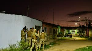 Imagem Operação apreende fuzil, granada, drogas e prende cinco em Rio Largo