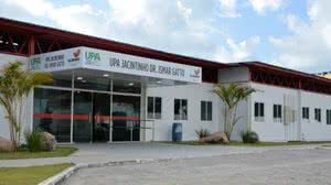 Mulher ferida foi levada à Unidade de Pronto Atendimento do Jacintinho - Foto: Arquivo/Ascom Sesau