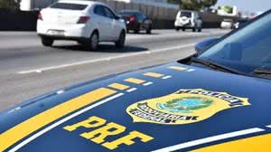 Casal furta viatura e se passa por agentes da PRF para cobrar dívida em GO - Divulgação / PRF