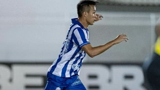 CSA diz que resultado de exame apontou lesão no meio-campista Brayann - Divulgação / CSA