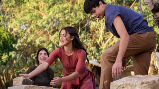 Imagem Neemias: veja bastidores de cena em que personagens soltam a voz e cantam