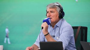 Imagem RECORD exibe Corinthians x Fluminense nesta quarta-feira, 16