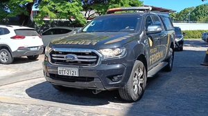 Imagem Collor é levado para o presídio Baldomero Cavalcanti; veja vídeo