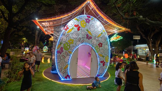 Ornamentação temática e luminosa vira atração para as crianças. - Foto: Josivaldo Lima/Ascom Ilumina