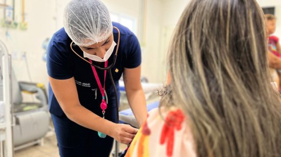 Durante esta época do ano os pequenos que estão em idade escolar e creches costumam sofrer com a circulação de vírus respiratórios como o rinovírus, adenovírus, vírus sincicial respiratório (VSR) e influenza - Foto: Ascom Sesau