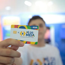 Valor de R$ 200 é depositado em conta da Caixa em nome do estudante - Foto: Agência Brasil