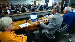 PEC do fim da reeleição para chefes do Executivo avança no Senado - Geraldo Magela / Agência Senado