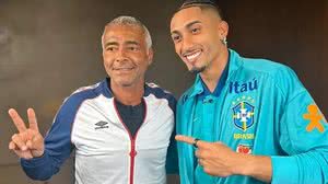 Romário comemorou a repercussão de sua entrevista com Raphinha antes do jogo entre Brasil e Argentina - Reprodução / Romário TV