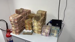 Dinheiro foi apreendido em São Paulo durante a operação Copia e Cola, que apura supostos desvios de verbas da saúde Sorocaba (SP) - Foto: Polícia Federal/Divulgação