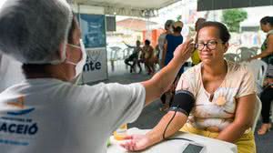 Imagem JHC anuncia programa Olhar da Gente e garante cirurgias de catarata no Hospital da Cidade