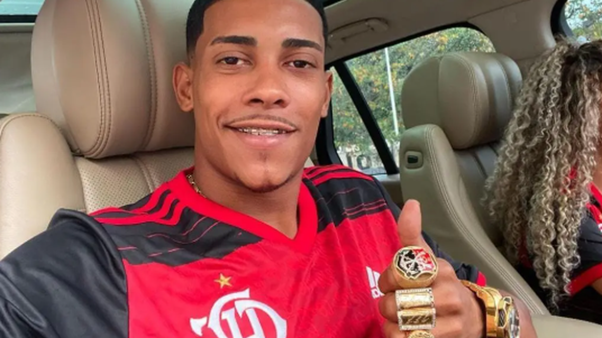 Justiça mantém prisão de MC Poze do Rodo após audiência de custódia